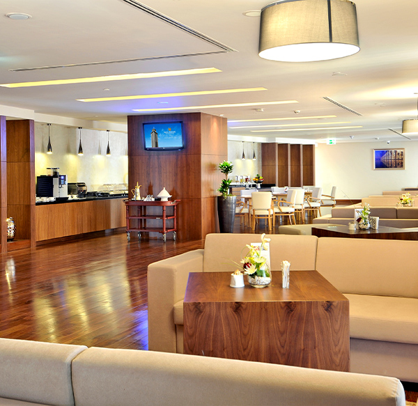 Millennium Plaza Hotel Floor Lounge Dubai